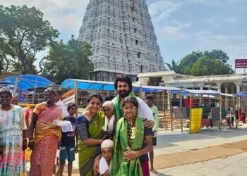 Sivakarthikeyan offers prayers at Tiruchendur Murugan temple with family