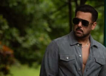 Salman Khan graces RSS centenary celebration with Hema Malini & Poonam Dhillon