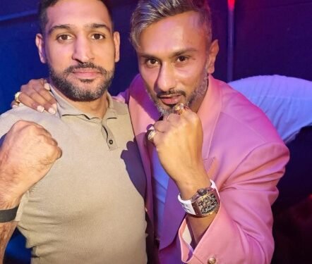 Yo Yo Honey Singh poses alongside boxing star Amir Khan: With my legendary brother