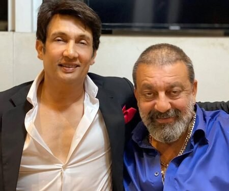 Shekhar Suman poses with ‘OG’ dude Sanjay Dutt in a moment to remember