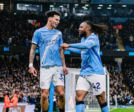 Man City cruise past Fulham to keep pressure on Arsenal in Premier League