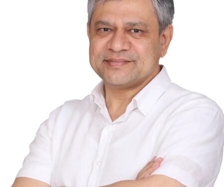 Ashwini Vaishnaw counters Rahul Gandhi over India-US deal, says he neither understands trade nor technology