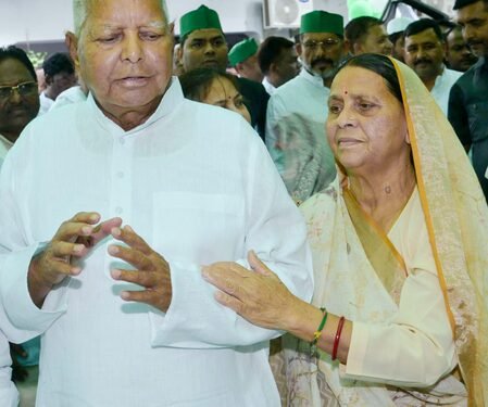 Lalu, Rabri plead innocence, opt to face trial in land-for-job case