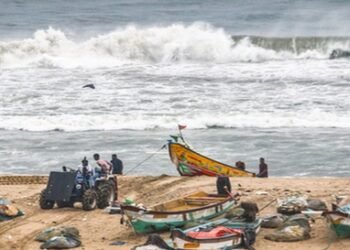 Bangladeshi trawler seized in Bay of Bengal, 28 fishermen arrested