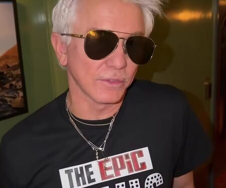 Baz Luhrmann to bring Elvis Presley’s life to stage show