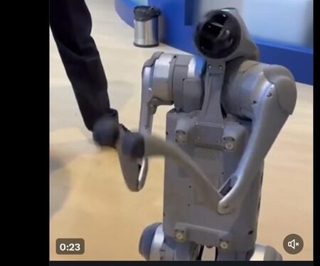 Disorganised PR spectacle, Indian data up for sale, Chinese products showcased: Rahul Gandhi on AI Summit