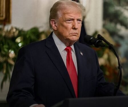 Trump weighs limited Iran strike: WSJ