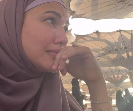 Gauahar Khan gets emotional as she visits Medina in the holy month of Ramadan