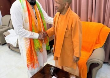 Sanjay Dutt shares glimpse of his ‘positive exchange’ with CM Yogi Adityanath