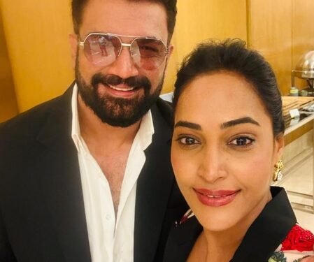 Rajashree Thakur relives ‘Saat Phere–Saloni Ka Safar’ days as she bumps into Sharad Kelkar