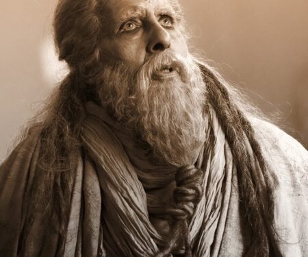 Amitabh Bachchan shares ‘prosthetic wisdom’, asks to focus on self-growth