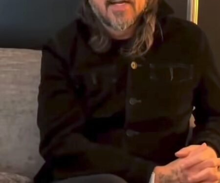 Dave Grohl of Foo Fighters learned of daughter’s record deal over dinner