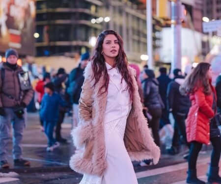 Priyanka Chopra strolls through busy New York streets, keeps fashion game on point