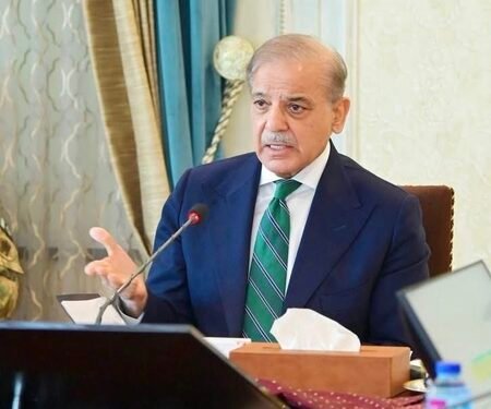 ‘Pakistan economy in dire straits’