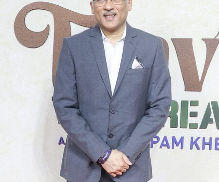 Sooraj Barjatya has an important message for young artistes facing failure