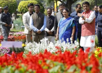 Delhi CM Rekha Gupta inaugurates NDMC’s 4-day Flower Festival 2026