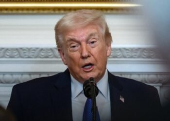 Iran calling to make deal, says Trump