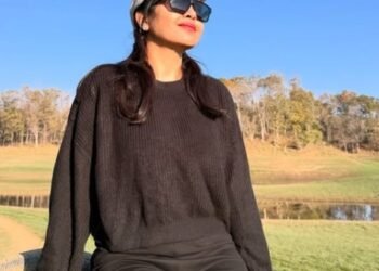 Former Angoori Bhabhi aka Shubhangi Atre praises women-led team during visit to Satpura Tiger Reserve