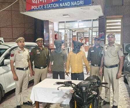 Delhi Police nabs two snatchers in Nand Nagri, mobile phone recovered