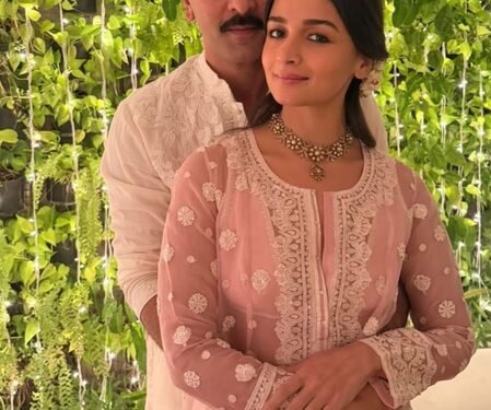 Raha & her ‘Papa’ Ranbir Kapoor surprise ‘Mama’ Alia Bhatt with a heartfelt Women’s Day card