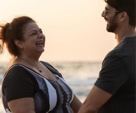 Shahid Kapoor gives a peep into his ‘hansta hua carvan zindagi ka’ from family holiday