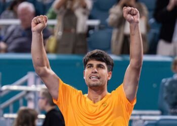 Miami Open: Alcaraz eases past Fonseca in first meeting with rising star