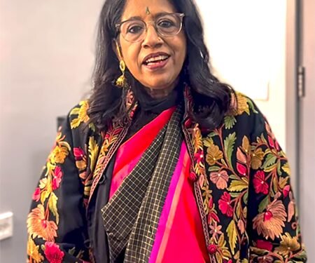 Kavita Krishnamurthy celebrates her 50th year in Bollywood on Indian Idol with Shreya Ghoshal & team