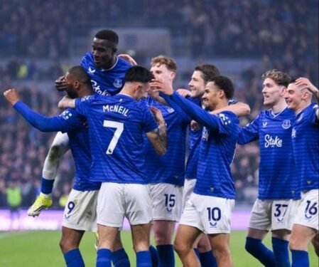 Brighton beat Liverpool as Everton piles misery on Chelsea in Premier League