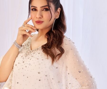 Raveena Tandon opens up on insecurities in career & classroom politics