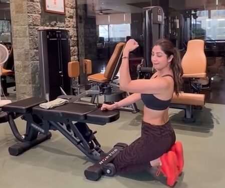 Shilpa Shetty calls Reverse Hypers one of the most underrated glute builders