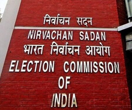 ECI holds training session for Bengal polls; police officers on MCC, security​