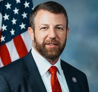Markwayne Mullin backs DHS staff amid funding row