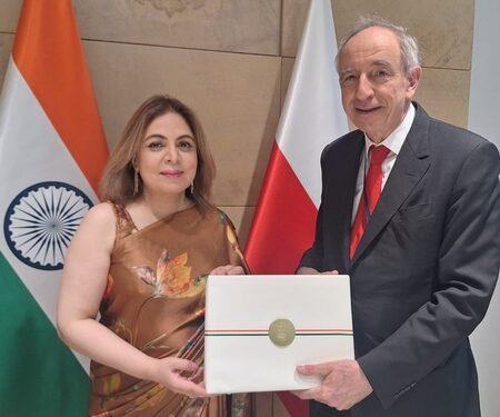India and Poland discuss deepening political exchanges, economic ties