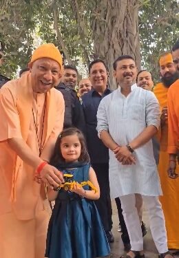 Toy bulldozer and a big smile: Little girl’s sweet gesture delights UP CM Yogi