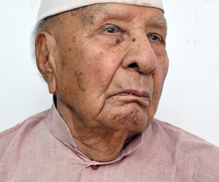 This freedom fighter and centenarian bats against turncoat politics, preferring principles over power