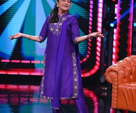 Aruna Irani, Farida Jalal reunite after 53 years, post Rishi Kapoor starred Bobby