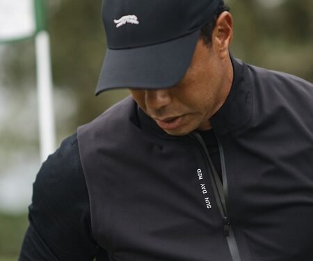 Police release Tiger Woods a few hours after DUI arrest in Florida (Ld)