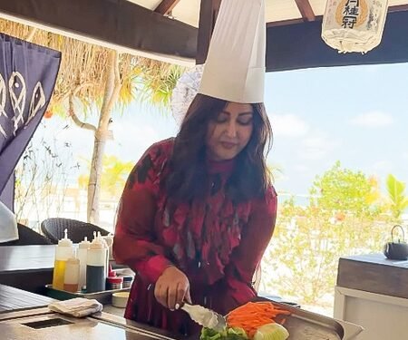 Hina Khan takes cooking lessons during her Maldives vacay