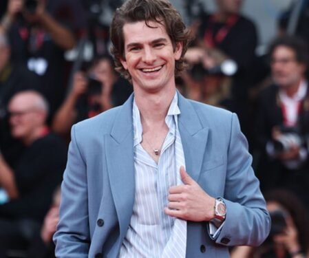 Andrew Garfield says he isn’t immune to doom scrolling