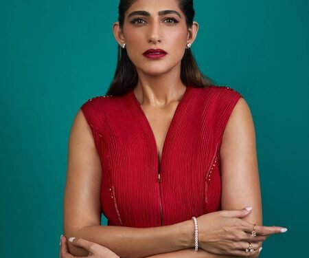 Kubbra Sait on unrealistic body standards in the age of social media