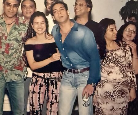 Ameesha Patel drops a throwback pic from her birthday celebration with Salman Khan