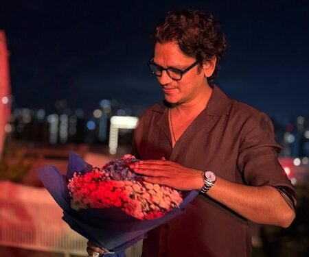 Vijay Varma grooves on ‘Abhi Toh Party Shuru Hui Hai’ during his birthday celebration