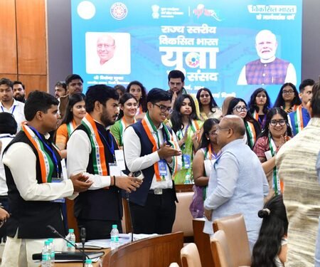 Delhi Speaker Vijender Gupta greets 3 winners of state-level ‘Viksit Bharat’ Youth Parliament 2026