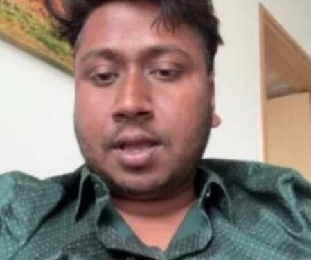 Passenger who tried to open aircraft emergency door abuses B’luru Police after being let off; FIR filed