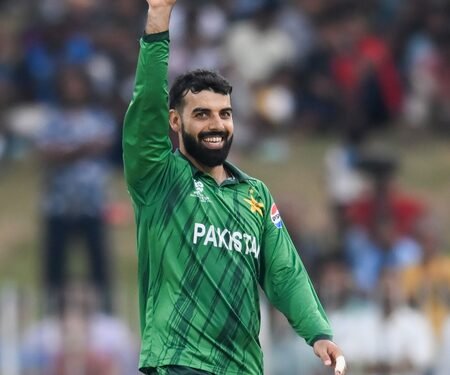 Wouldn’t even keep Shadab in the team, let alone give him the captaincy, says Shahid Afridi