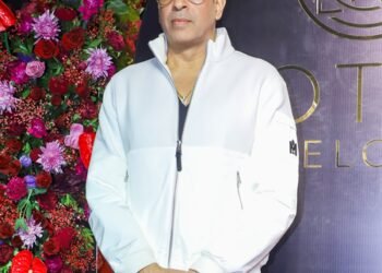 Rajat Bedi reacts to Viveck Vaswani’s criticism of Aryan Khan’s ‘Ba***ds of Bollywood’ director-kicking-woman scene