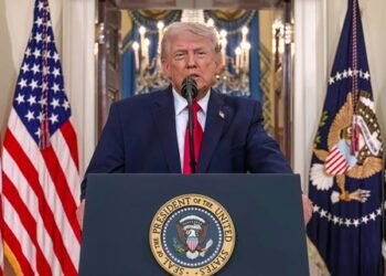 Trump links Hormuz crisis to oil opportunity