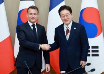 France, South Korea agree to cooperate on safe passage through Strait of Hormuz