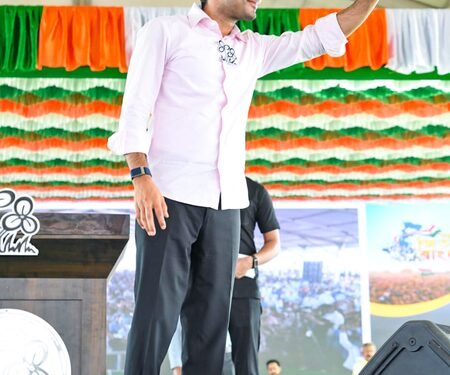 At campaign rally, Abhishek Banerjee steps up attack on BJP