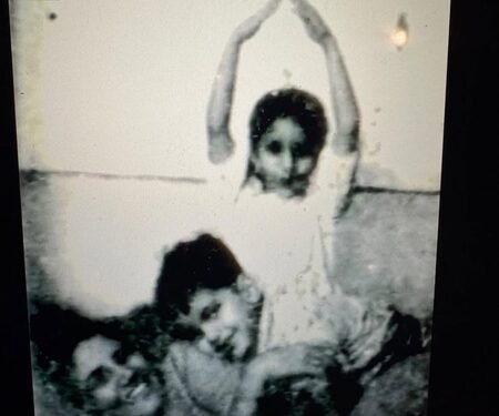 Shabana Azmi relives a precious childhood memory with brother & mother